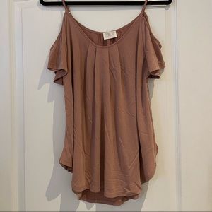 Open shoulder top